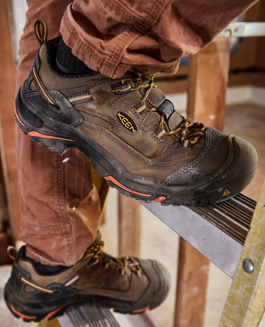 KEEN_2017_UTILITY_MERCH_BRADDOCK_1014606_Left_Image