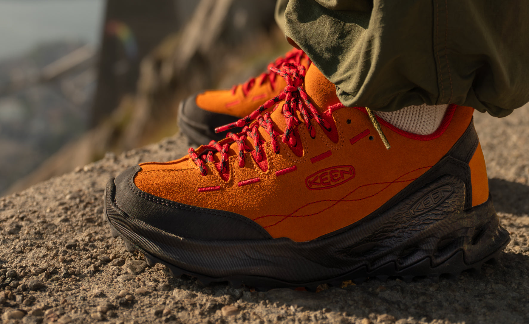 KEEN_M_1029583_JasperZionic_PDP_Lifestyle_1_Horizontal_aacdaa5f-5de0-4fdd-98e1-d725c97c27d0