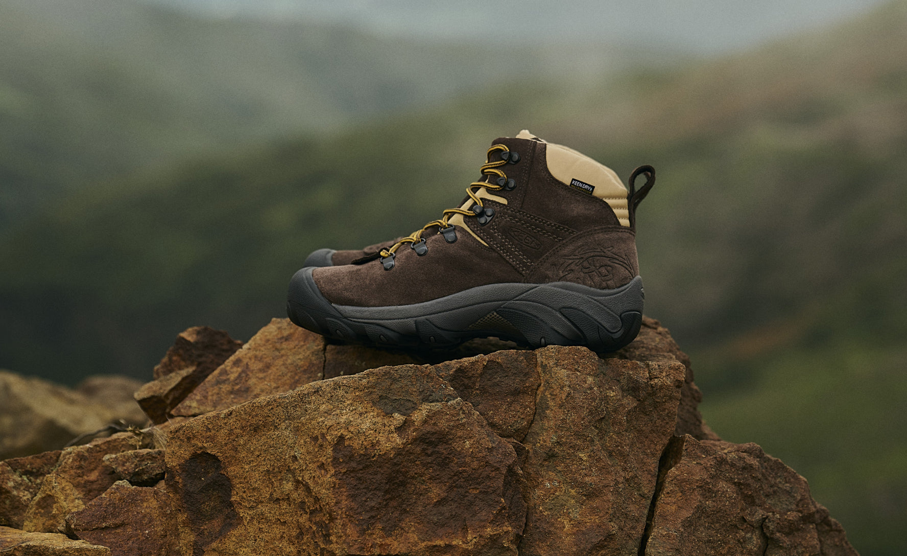 KEEN_M_PyreneesXMountainResearch_1029399_PDP_Lifestyle_Horizontal_1_b03922ca-e29f-4d1d-928a-36546908a8ed