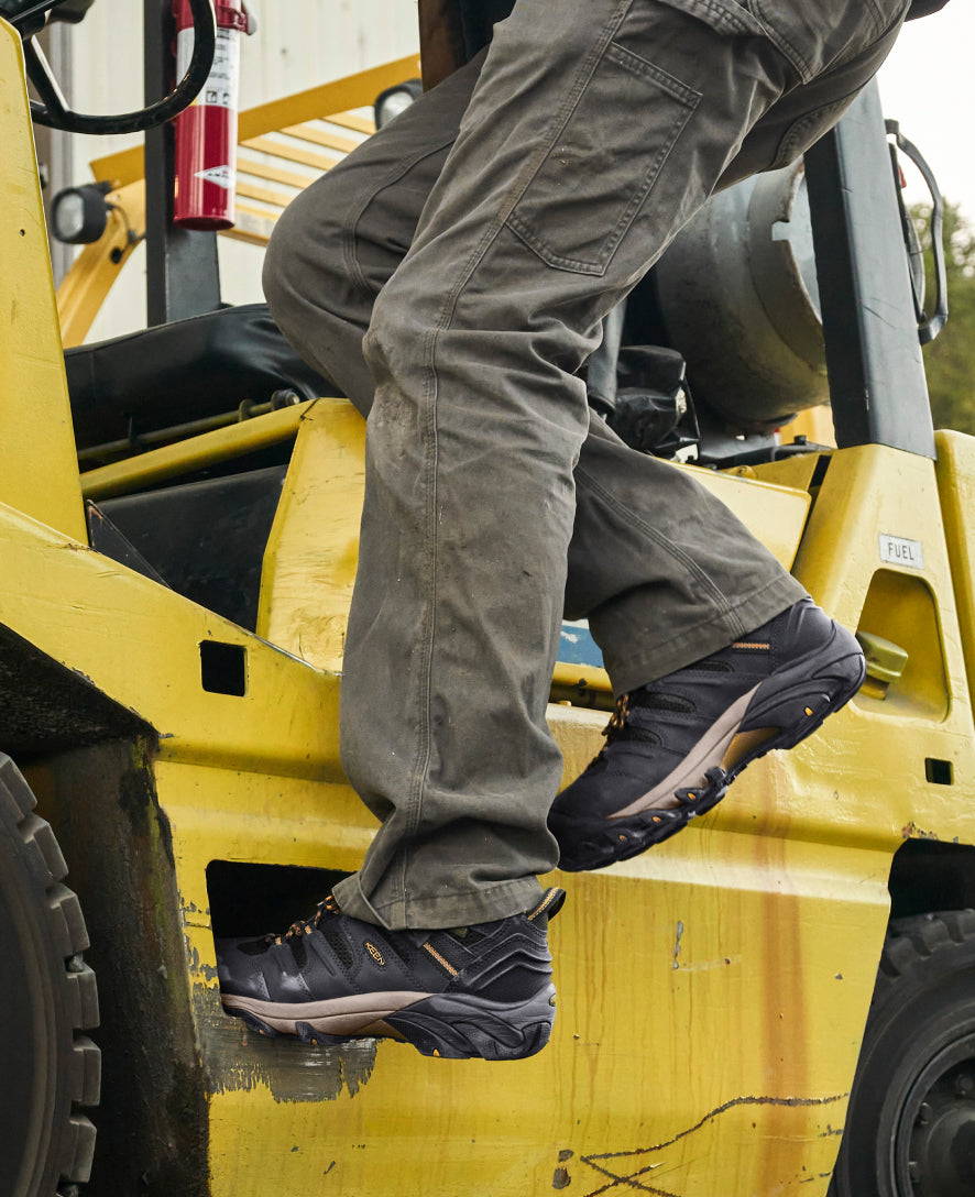 KEEN_UTILITY_FW22_LANSING_MID_WP_RAVEN_TAWNY_OLIVE_M_1018079_Left_Image_d00ec3dc-c028-4401-907d-fd3b67701201
