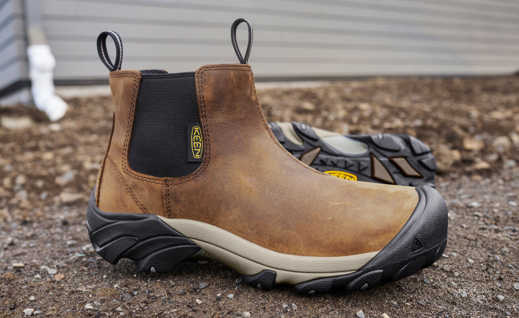 KEEN_UTILITY_LANSING_CHELSEA_DARK-EARTH_BRINDLE_M_1027686_Left_Image_Top_Image