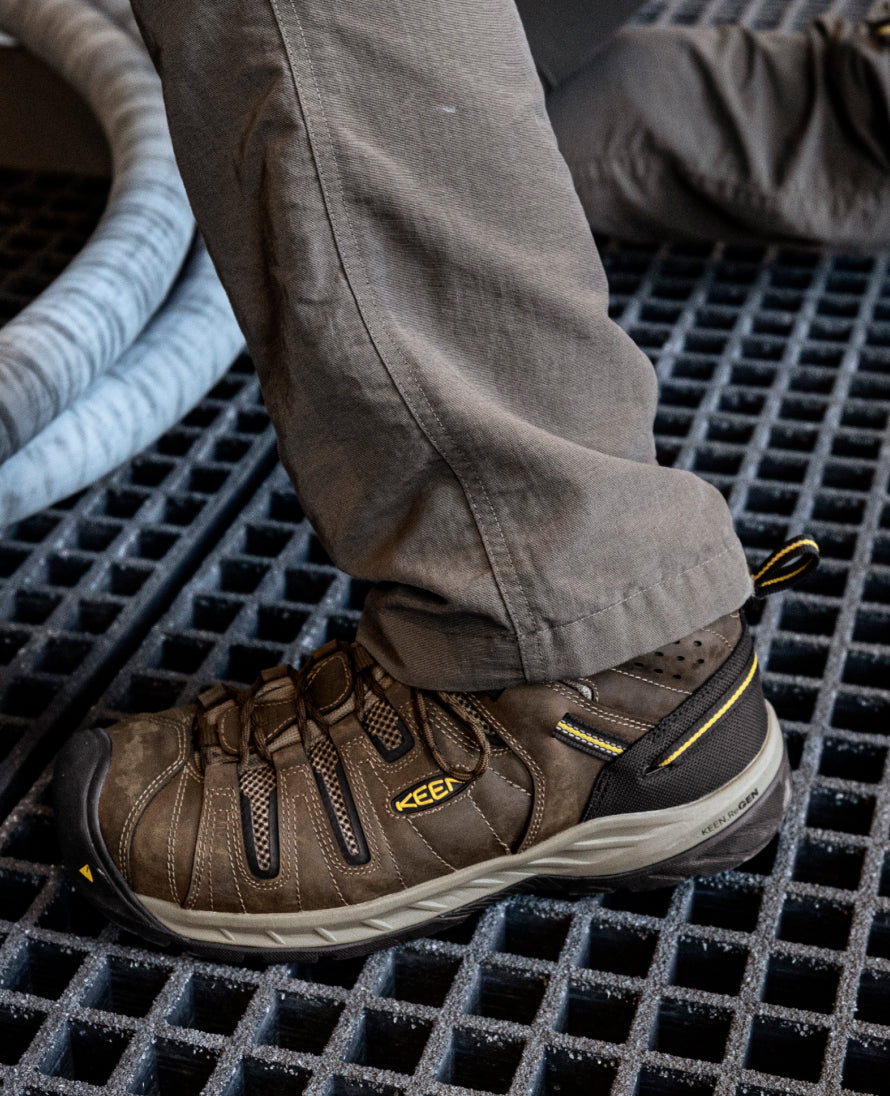 KEEN_UTILITY_LANSING_CHELSEA_DARK-EARTH_BRINDLE_M_1027686_Right_Image_1