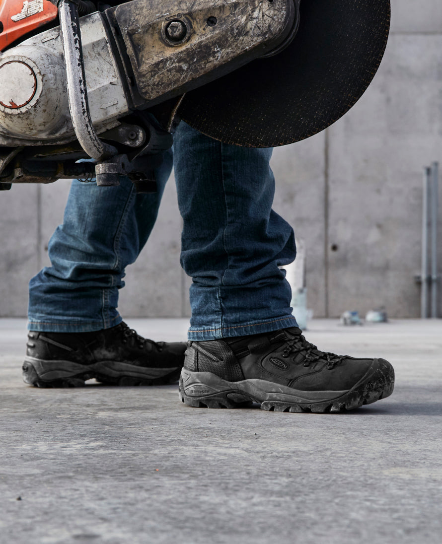 KEEN_UTILITY_PITTSBURGH_BLACK_FORGED_IRON_M_1026835_Right_Image_jpg
