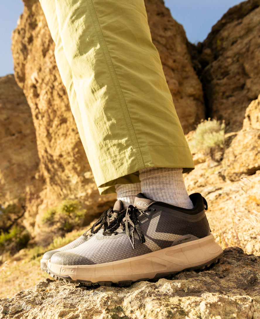 WK450_1029757_PDP_Lifestyle_Mens_Vertical_2_130aa284-4396-42a2-94c3-1f62cd72c609